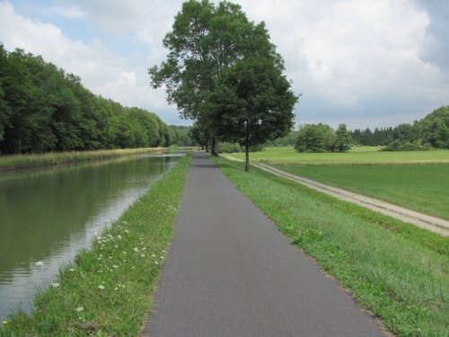 Quiétude du canal de la Sarre entre Mittersheim et Harskirchen
