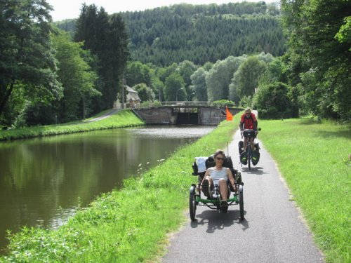 Canal de la Marne au Rhin dans la vallée de la Zorn (Lutzelbourg)